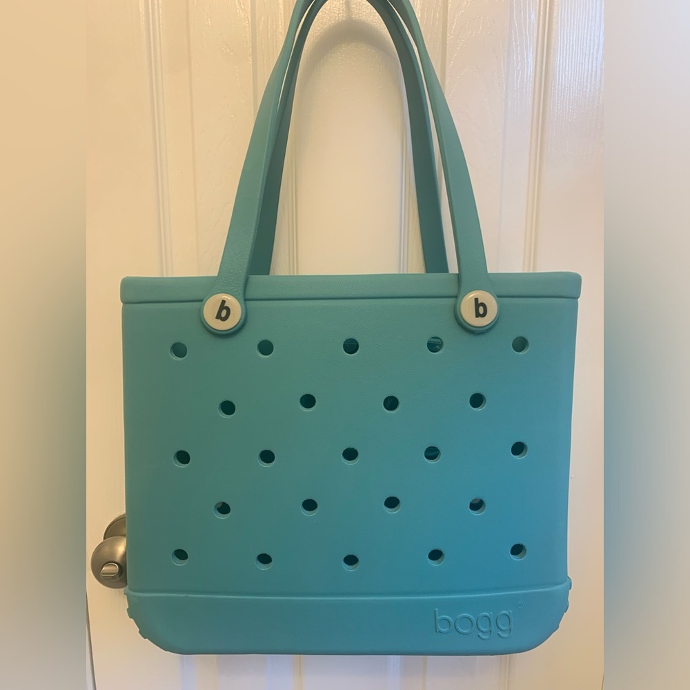 BOGG Bag - Small size, Turquoise & Caicos color, Excellent condition